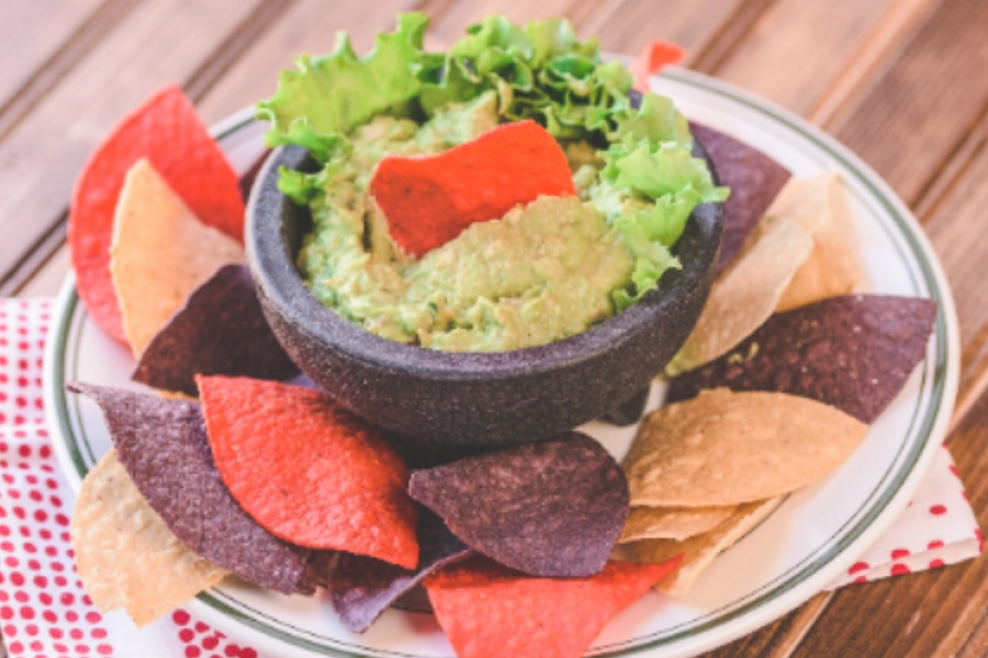 Guacamole chips