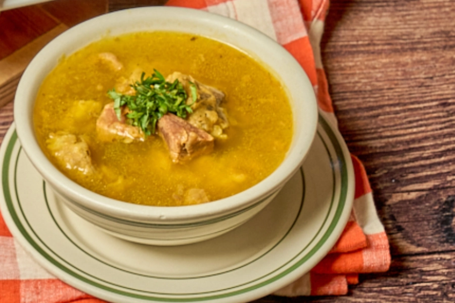 THURSDAY / SOPA DE TOSTONES